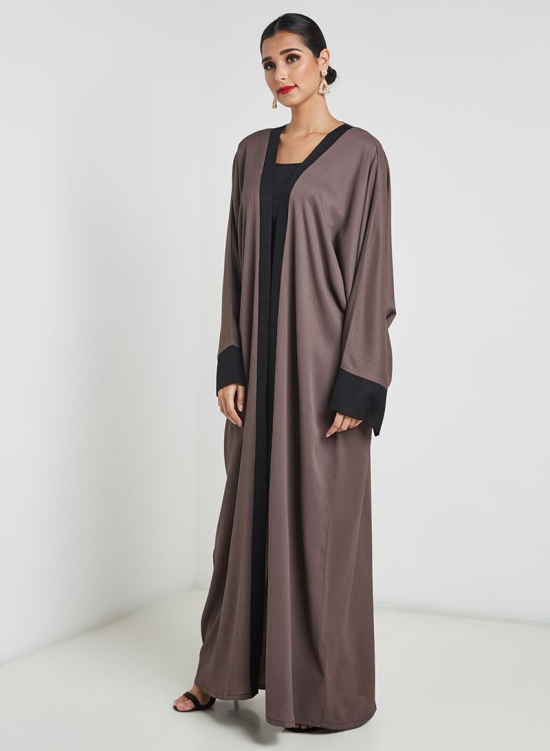 Bahraini style bisht abaya