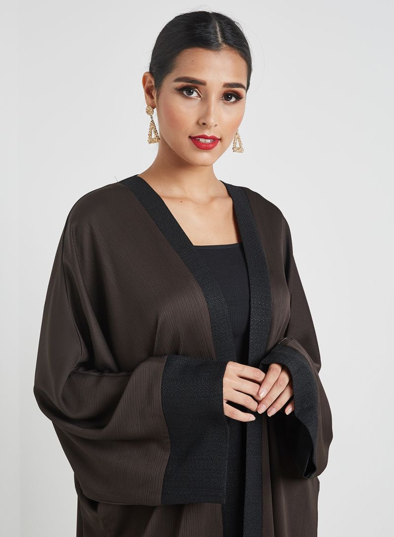 Bahraini style bisht abaya