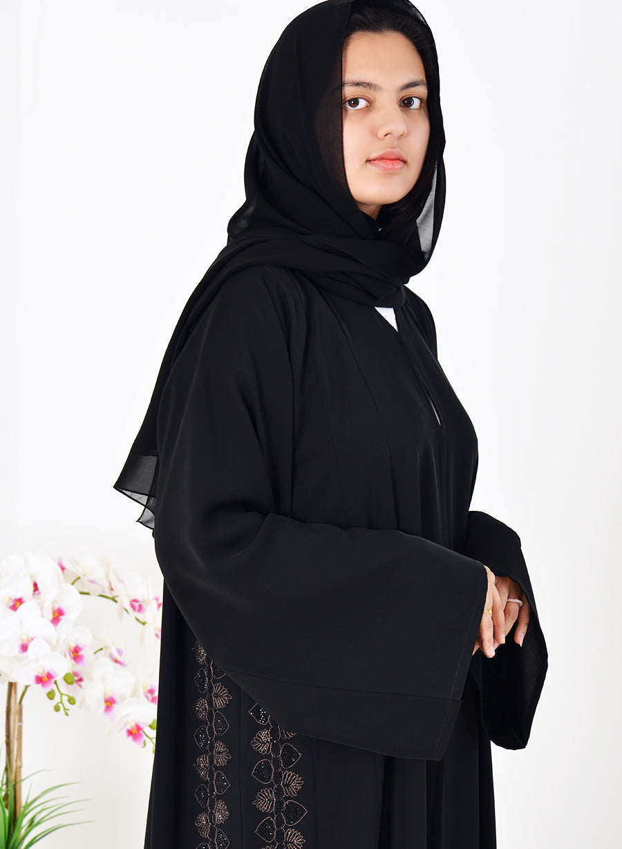 Black Abaya Embellished with a Fusion of Beads and Stones for Unmatched Style | Bsi3999