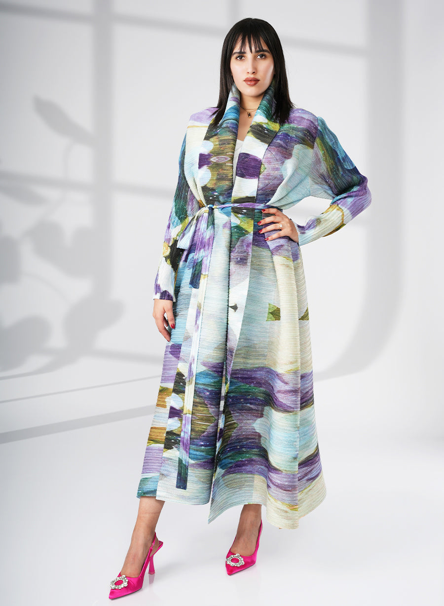 A Modern Self-Printed Pleated Bisht Abaya With Classic Patterns | Bsi4109