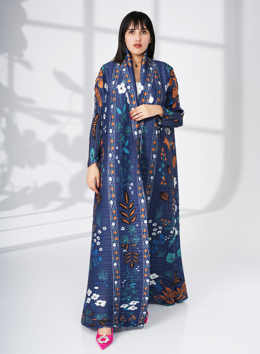 A Modern Self-Printed Pleated Bisht Abaya With Classic Patterns | Bsi4125