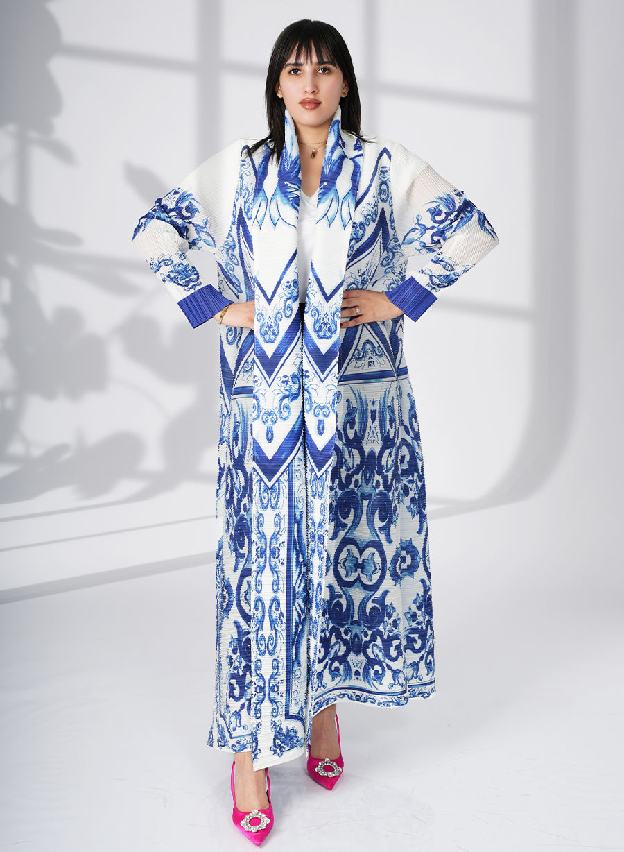 A Modern Self-Printed Pleated Bisht Abaya With Classic Patterns | Bsi4133