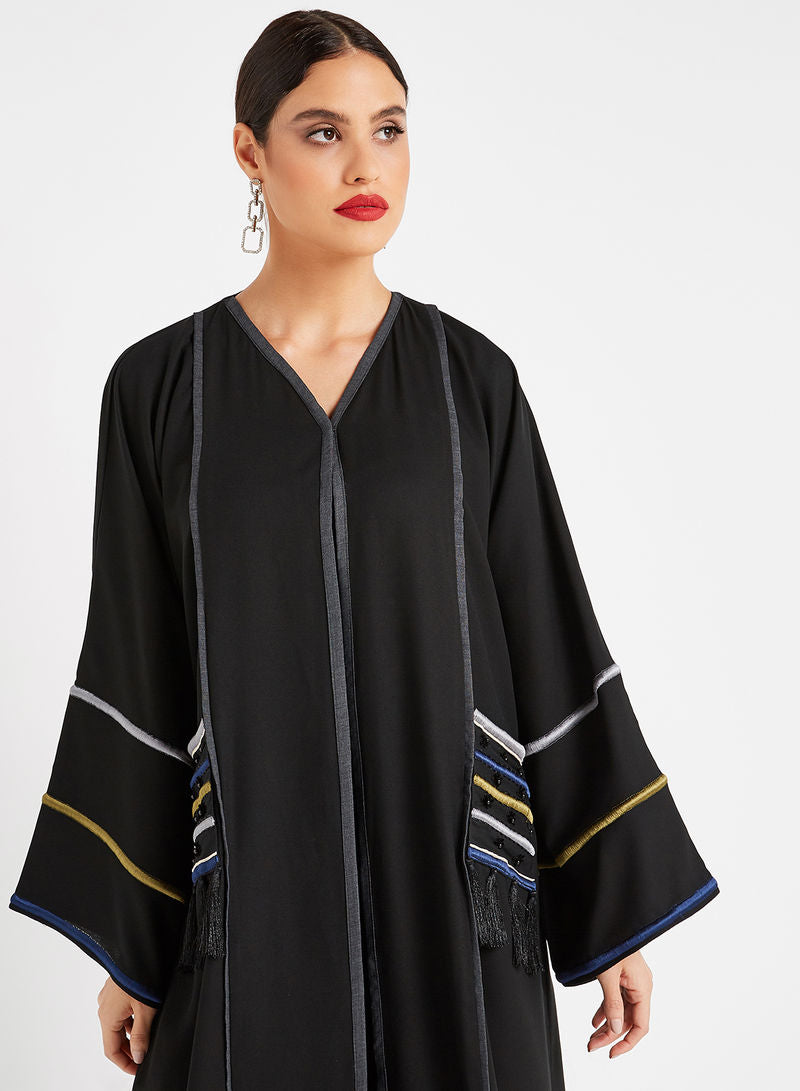 Pocket style abaya