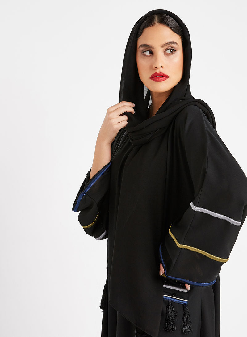 Pocket style abaya