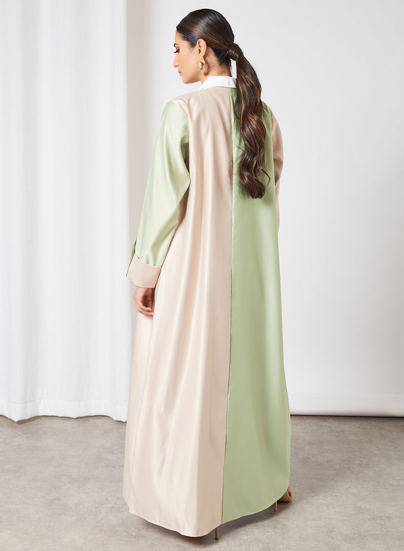 Dual-Shaded Cuff Style Bisht Abaya, Accentuated With A Coat Collar And Adorned With Embellished Buttons For Added Elegance | Bsi3432